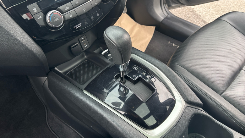 Nissan X-Trail 1.6 dCi Tekna 5dr Xtronic Diesel Station Wagon